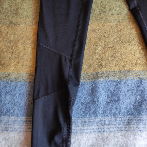 EXP CORE | Asymmetrical Mesh Yoga/Sports Leggings - Picture 7 of 8